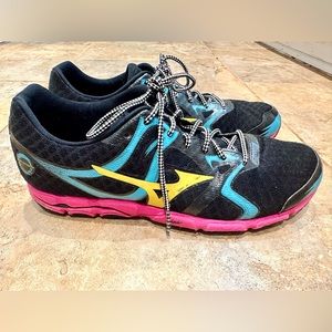Mizuno running shoes